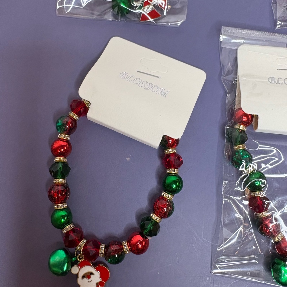 Set of two - Beaded Christmas braclets - Picture 6 of 15